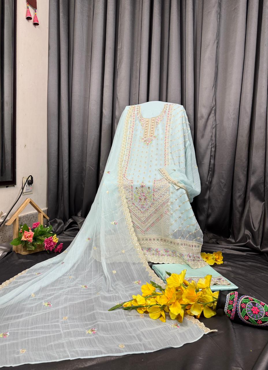 Heavy Embroidered Georgette Salwar Kameez - Image 5